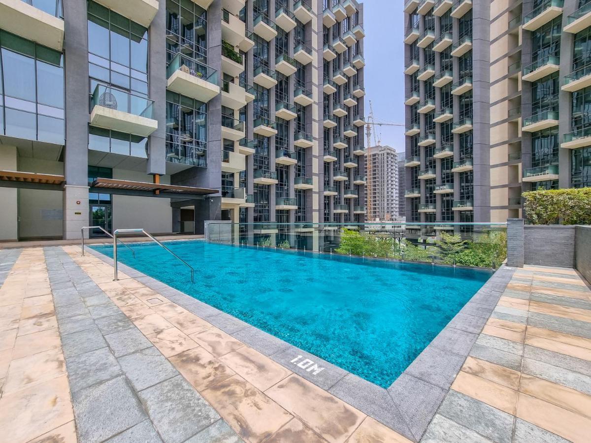 Eden'S Homes & Villas - Millennium Atria Residences Дубай Екстер'єр фото