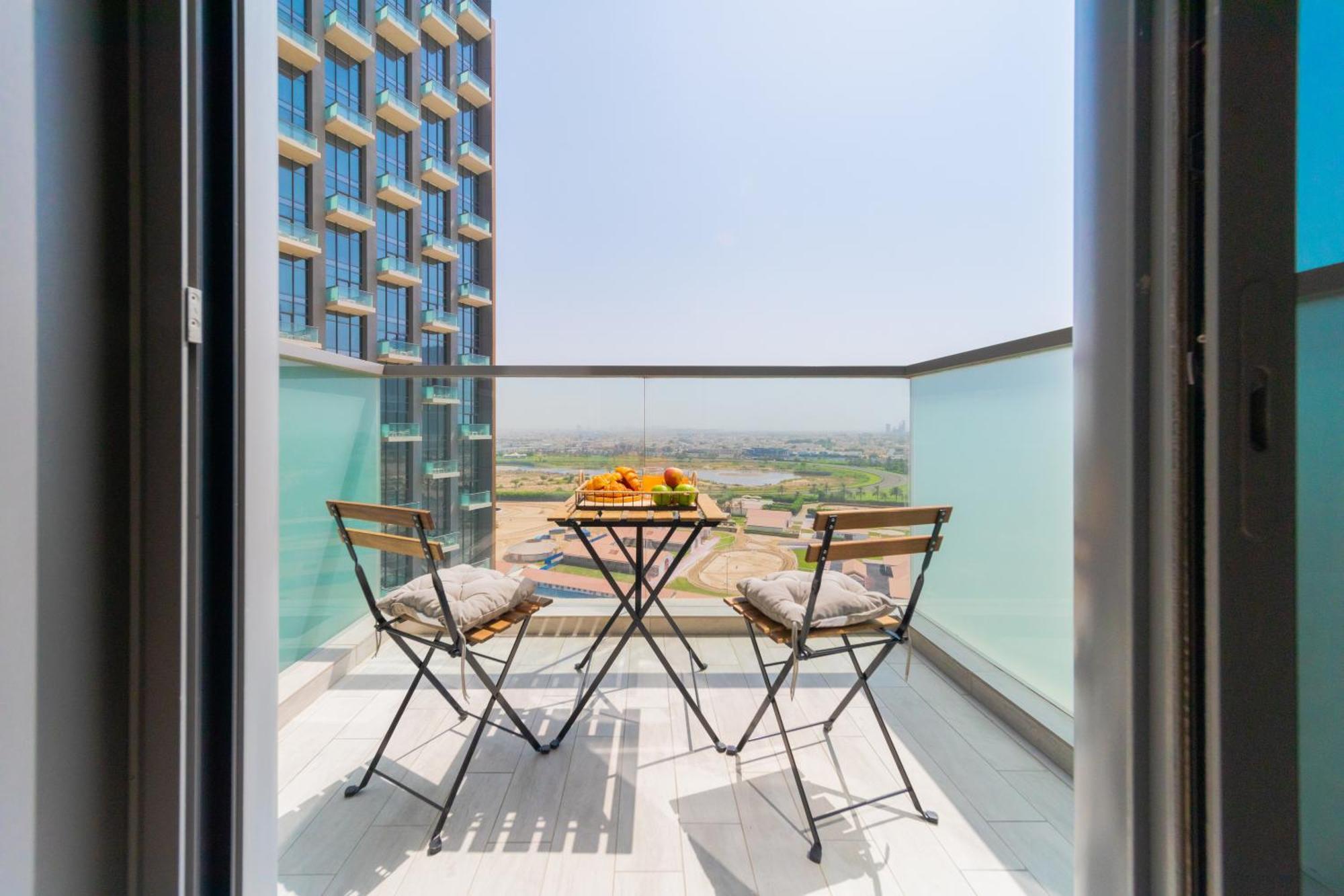 Eden'S Homes & Villas - Millennium Atria Residences Дубай Екстер'єр фото